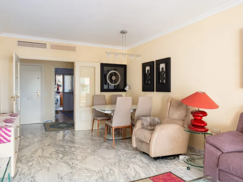 Apartment - Middle Floor Apartment в продаже в Mijas, Málaga. В доме 2 спален и 2 ванных комнат. Площадь дома 137 м²
