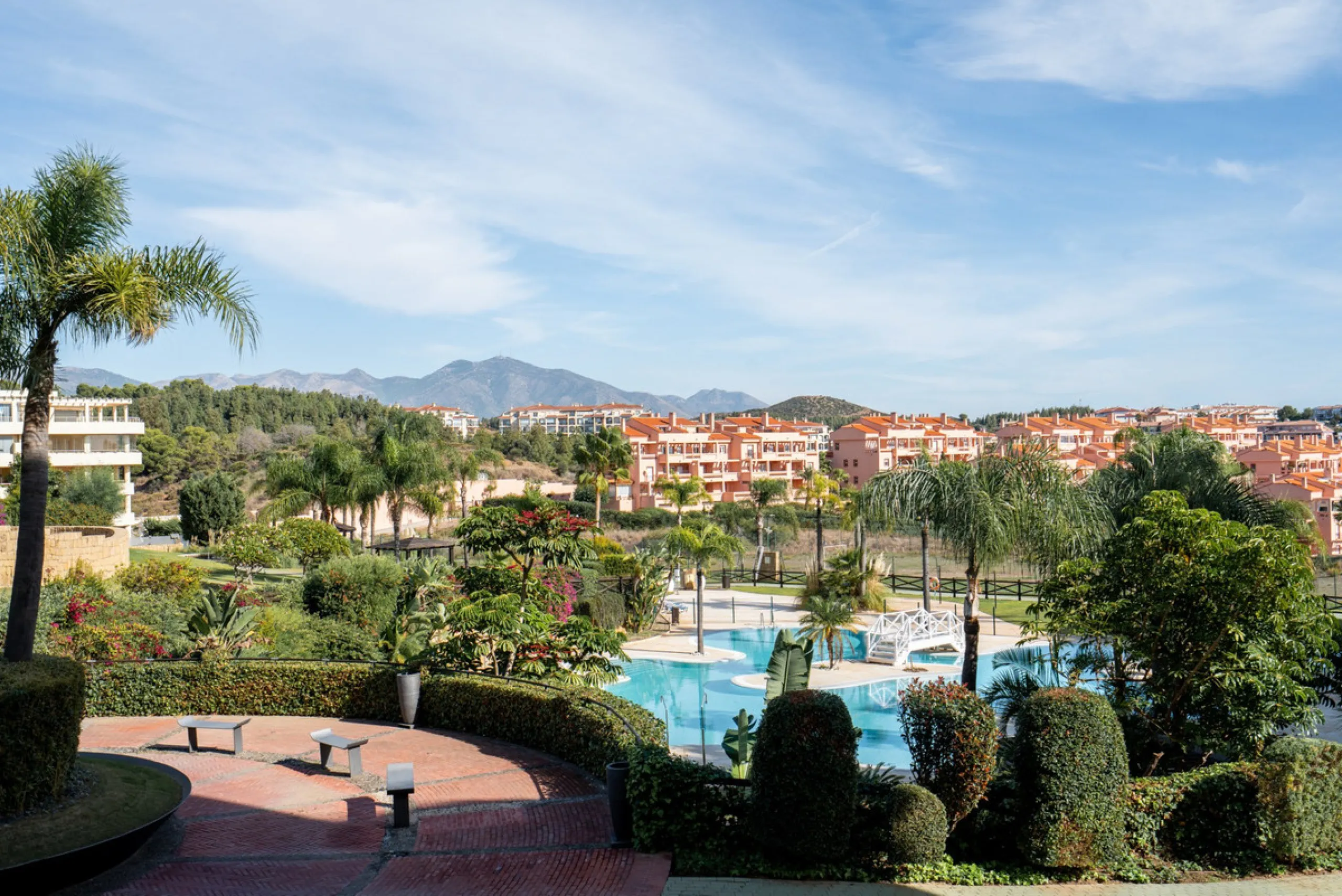 Apartment - Middle Floor Apartment в продаже в Mijas, Málaga. В доме 2 спален и 2 ванных комнат. Площадь дома 137 м²
