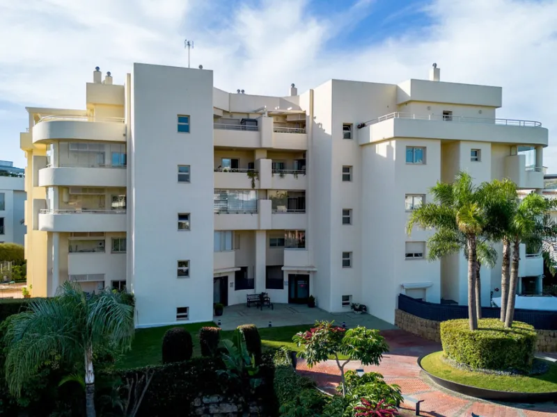 Apartment - Middle Floor Apartment в продаже в Mijas, Málaga. В доме 2 спален и 2 ванных комнат. Площадь дома 137 м²