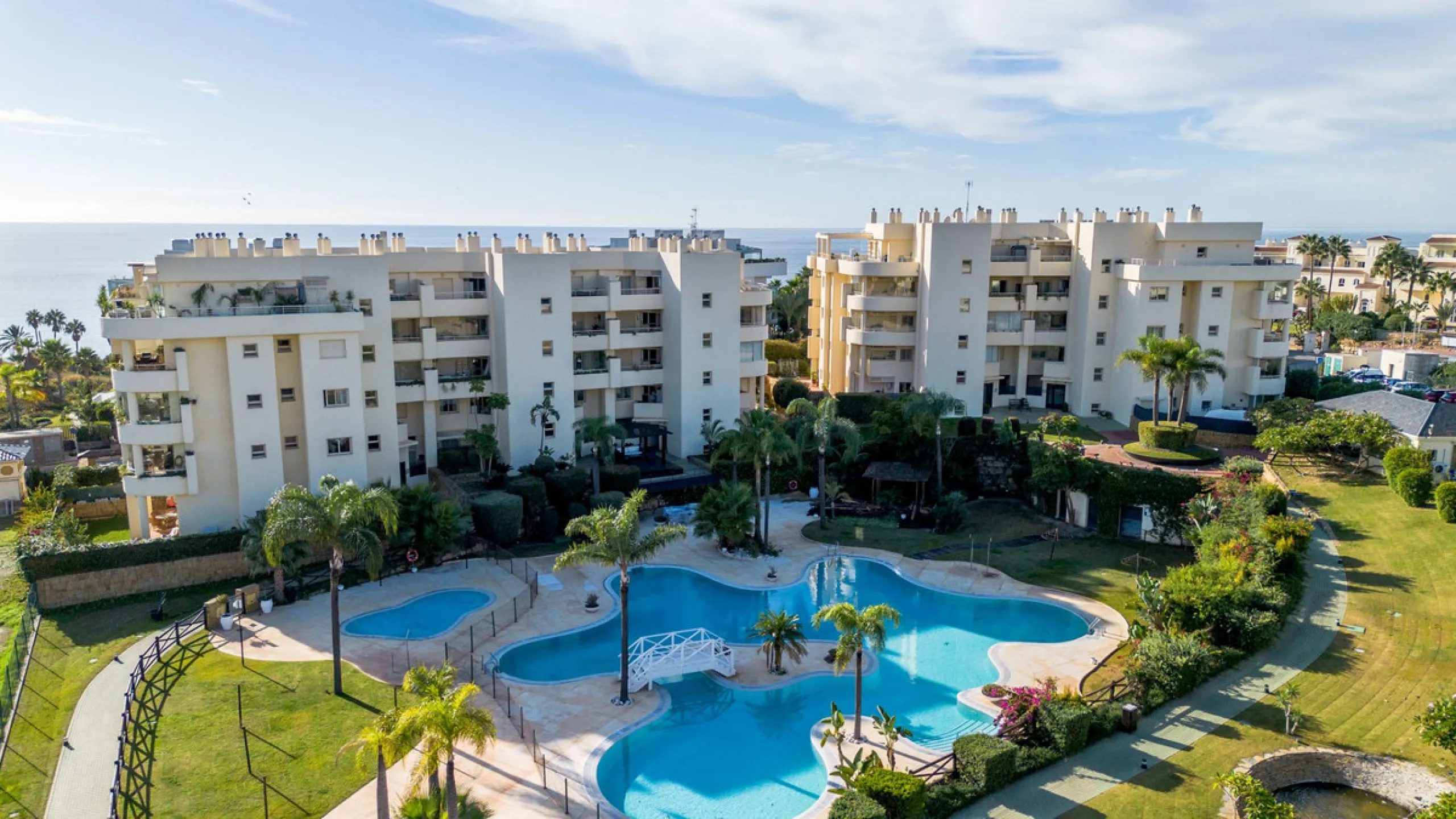 Apartment - Middle Floor Apartment в продаже в Mijas, Málaga. В доме 2 спален и 2 ванных комнат. Площадь дома 137 м²