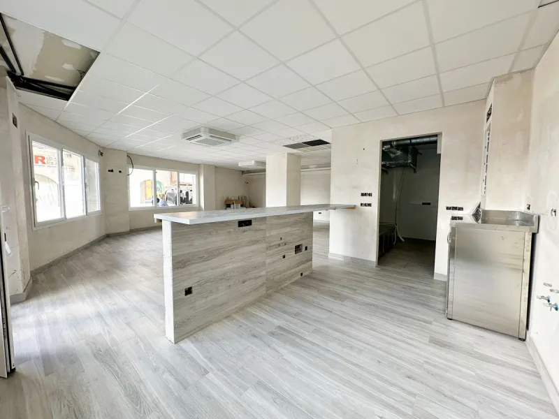 Commercial - Bar в продаже в Marbella, Málaga. Площадь дома 173 м²