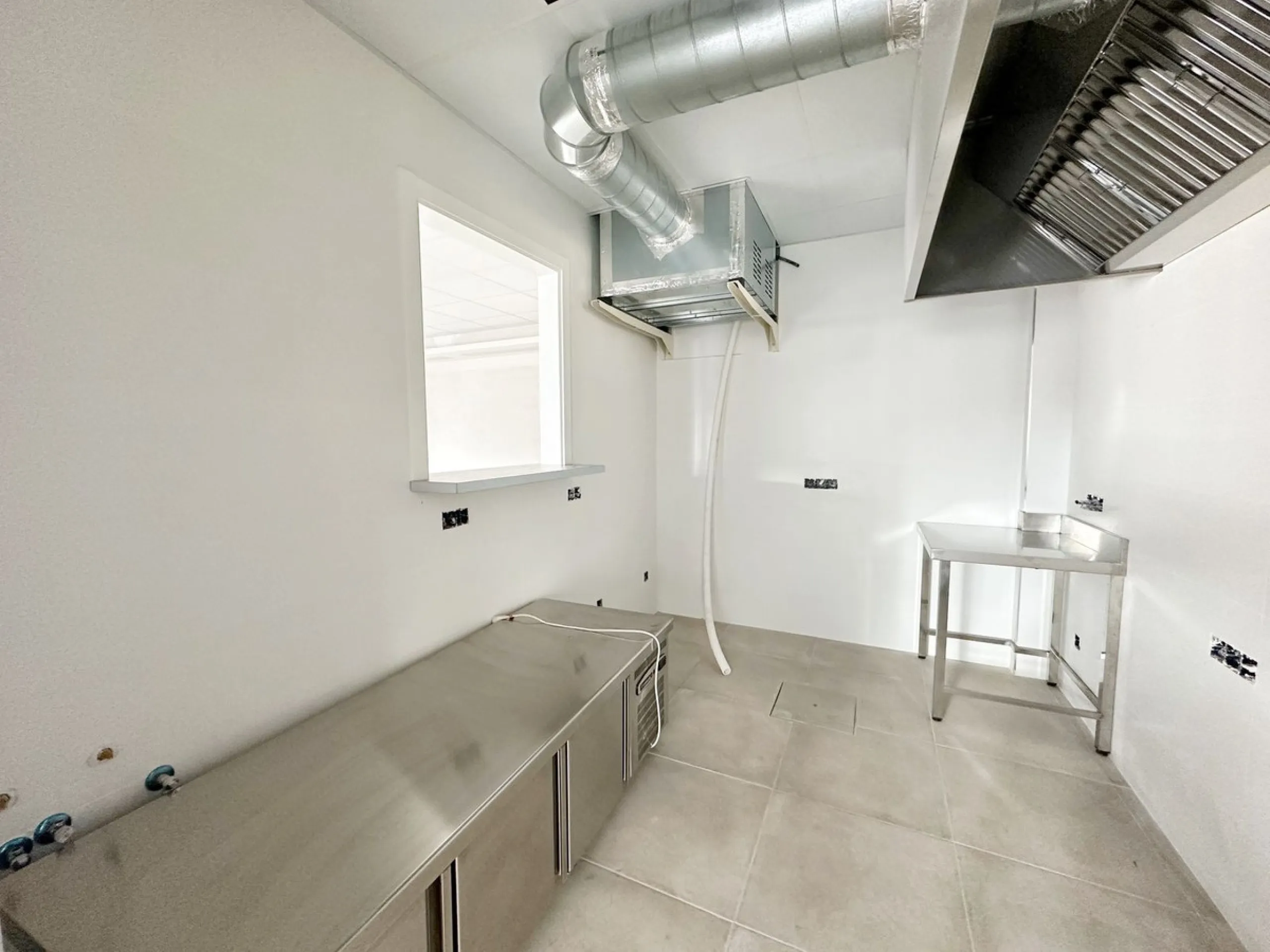 Commercial - Bar в продаже в Marbella, Málaga. Площадь дома 173 м²