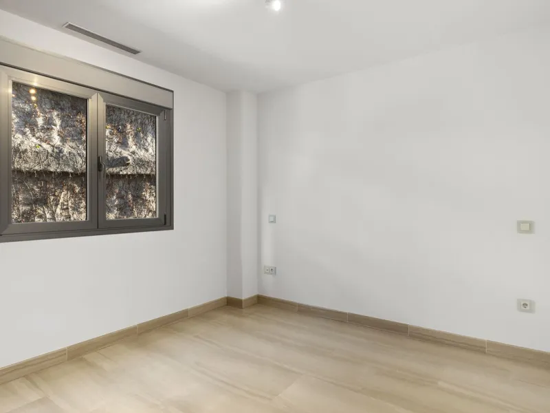 **Spectacular and exceptionally spacious 3-bedroom apartment in one of the most sought-after developments in the Benahavis area.**