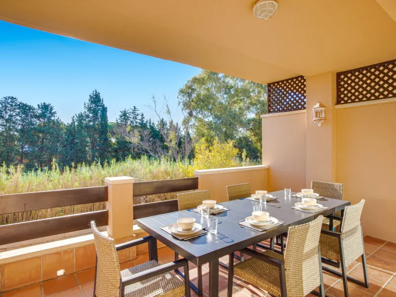 A bright and spacious 3-bedroom, 2-bathroom apartment located beachside in the highly sought-after area of Carib Playa, Marbesa, Marbella. TOURIST LICENCE IN PLACE.