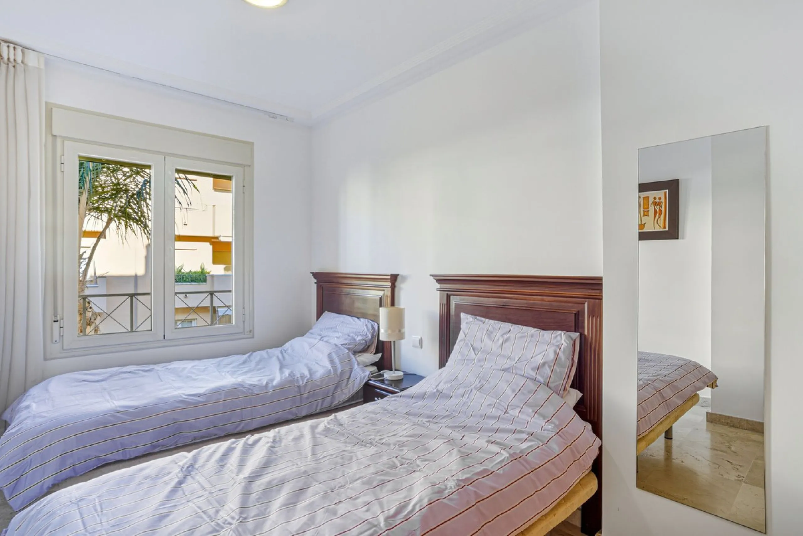 A bright and spacious 3-bedroom, 2-bathroom apartment located beachside in the highly sought-after area of Carib Playa, Marbesa, Marbella. TOURIST LICENCE IN PLACE.