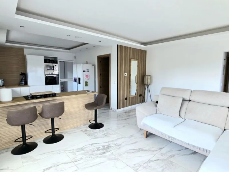 JUST ON THE MARKET..INVESTMENT OPPORTUNITY. LOWER RIVIERA DEL SOL. € 1,750,000. 9 BATH 9 BED.