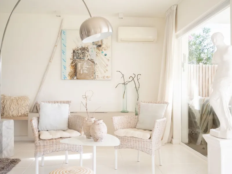 House - Detached Villa в продаже в Mijas, Málaga. В доме 5 спален и 5 ванных комнат. Площадь дома 424 м². Площадь участка 832 м²