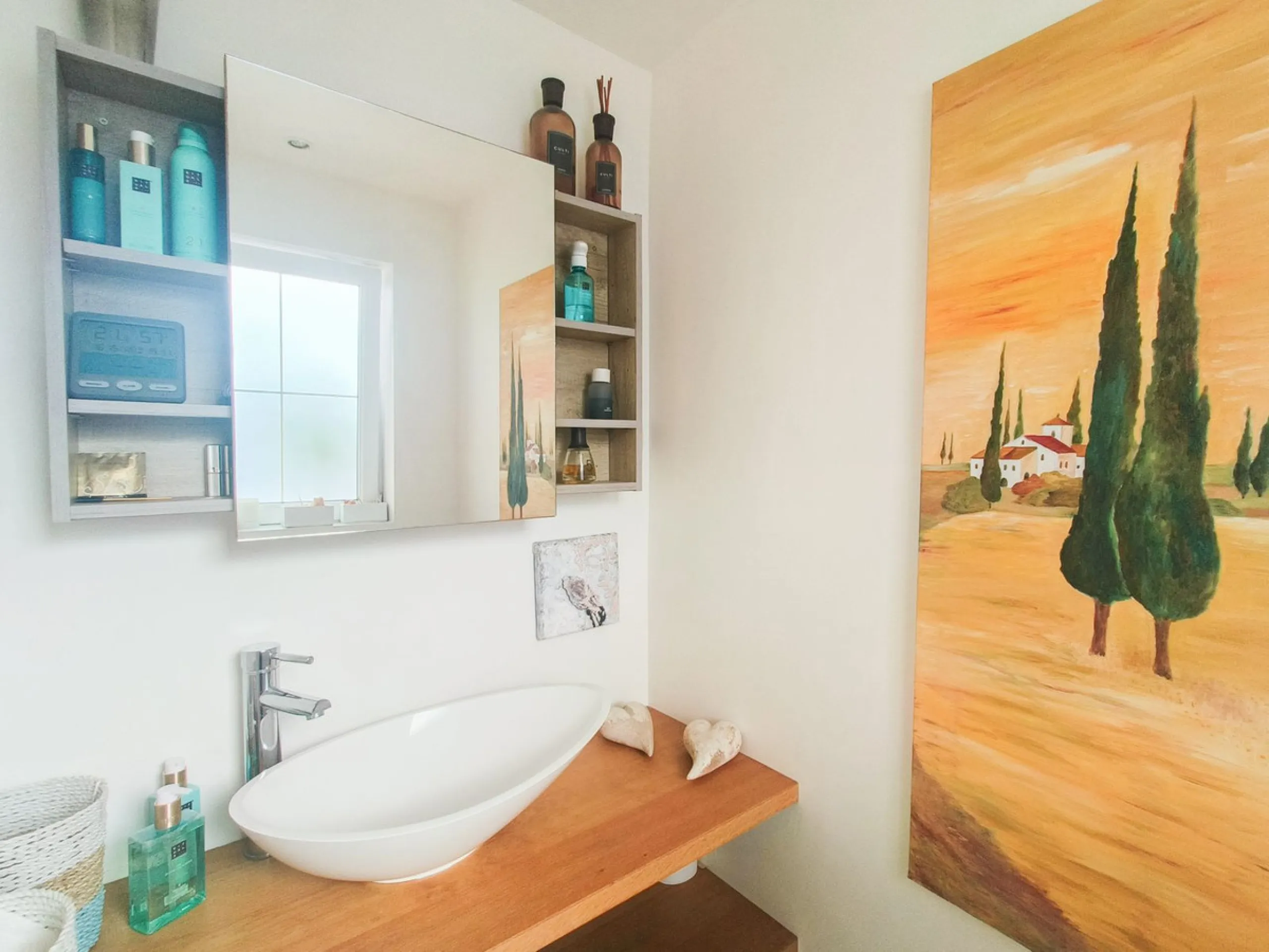 House - Detached Villa в продаже в Mijas, Málaga. В доме 5 спален и 5 ванных комнат. Площадь дома 424 м². Площадь участка 832 м²