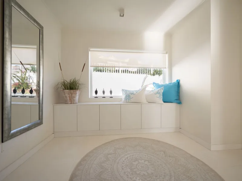 House - Detached Villa в продаже в Mijas, Málaga. В доме 5 спален и 5 ванных комнат. Площадь дома 424 м². Площадь участка 832 м²