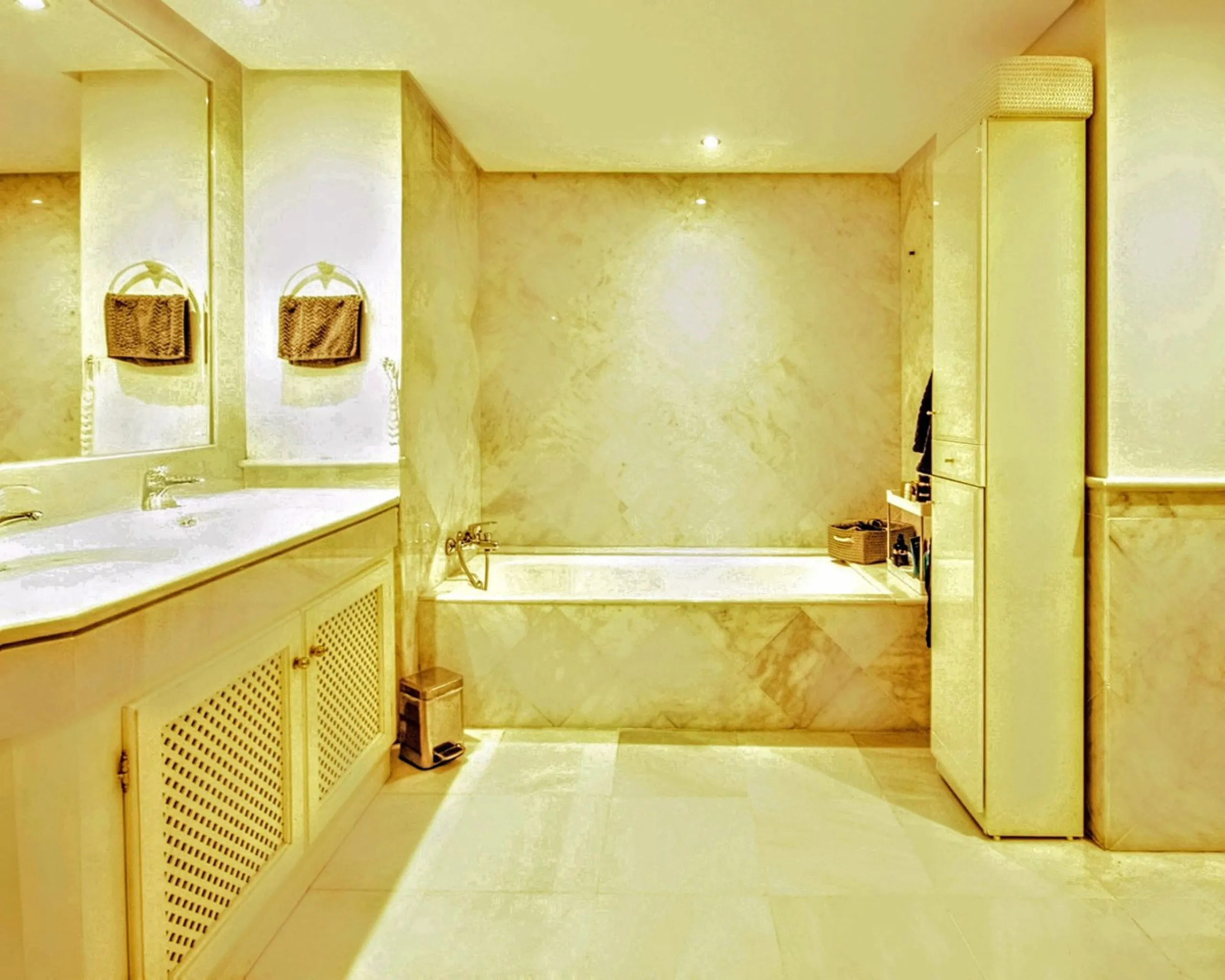 Discover Your Dream Coastal Retreat in Balcones de La Mairena, Elvira, Marbella