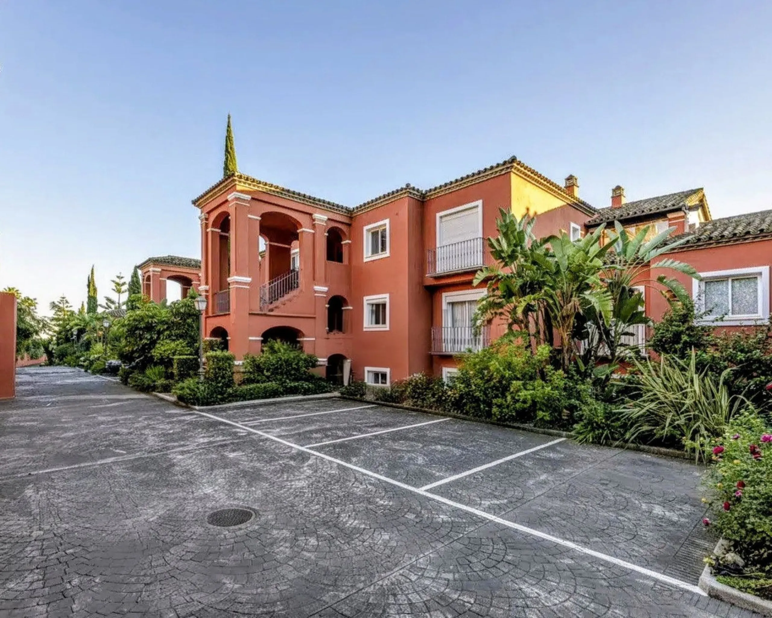Discover Your Dream Coastal Retreat in Balcones de La Mairena, Elvira, Marbella