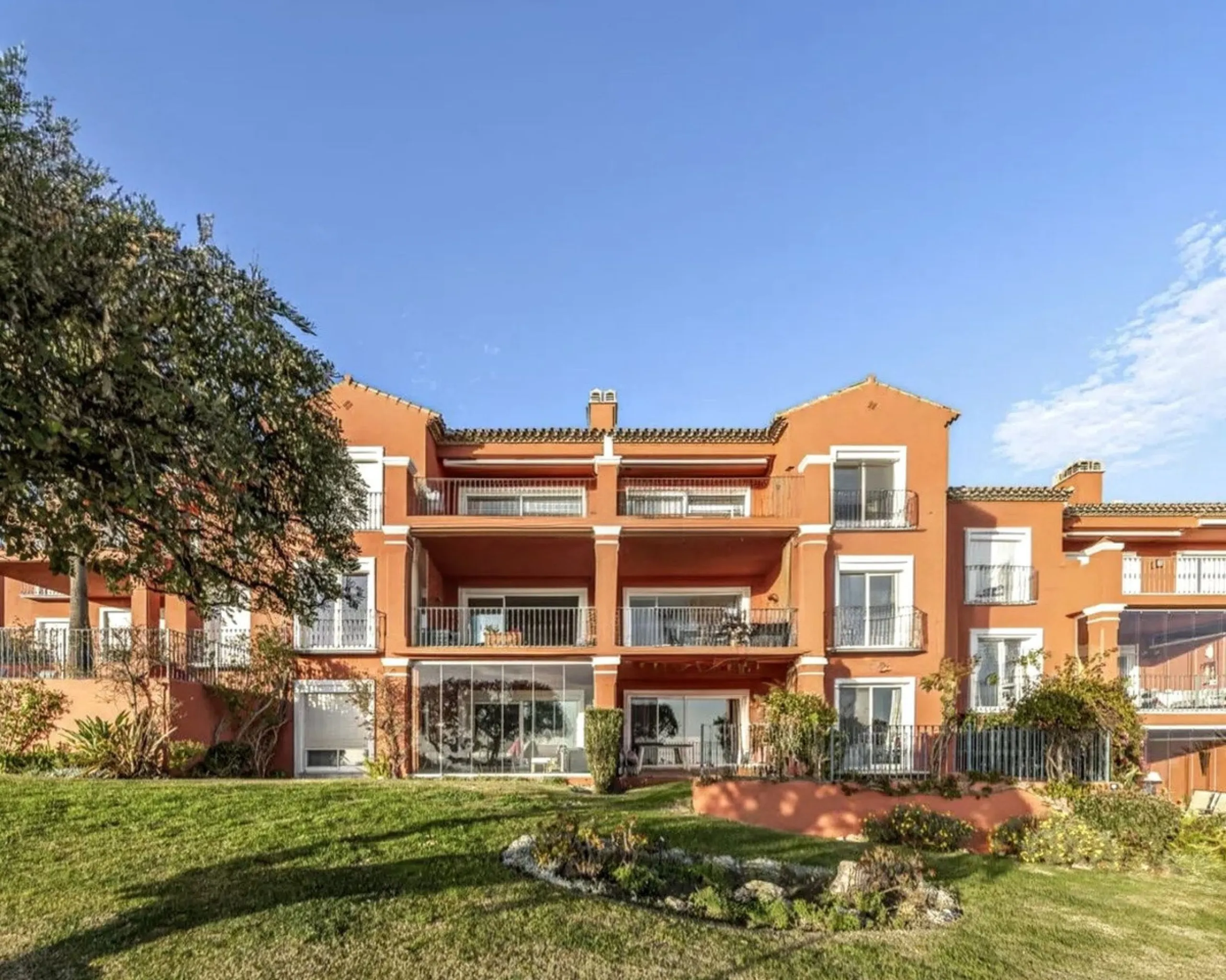 Discover Your Dream Coastal Retreat in Balcones de La Mairena, Elvira, Marbella