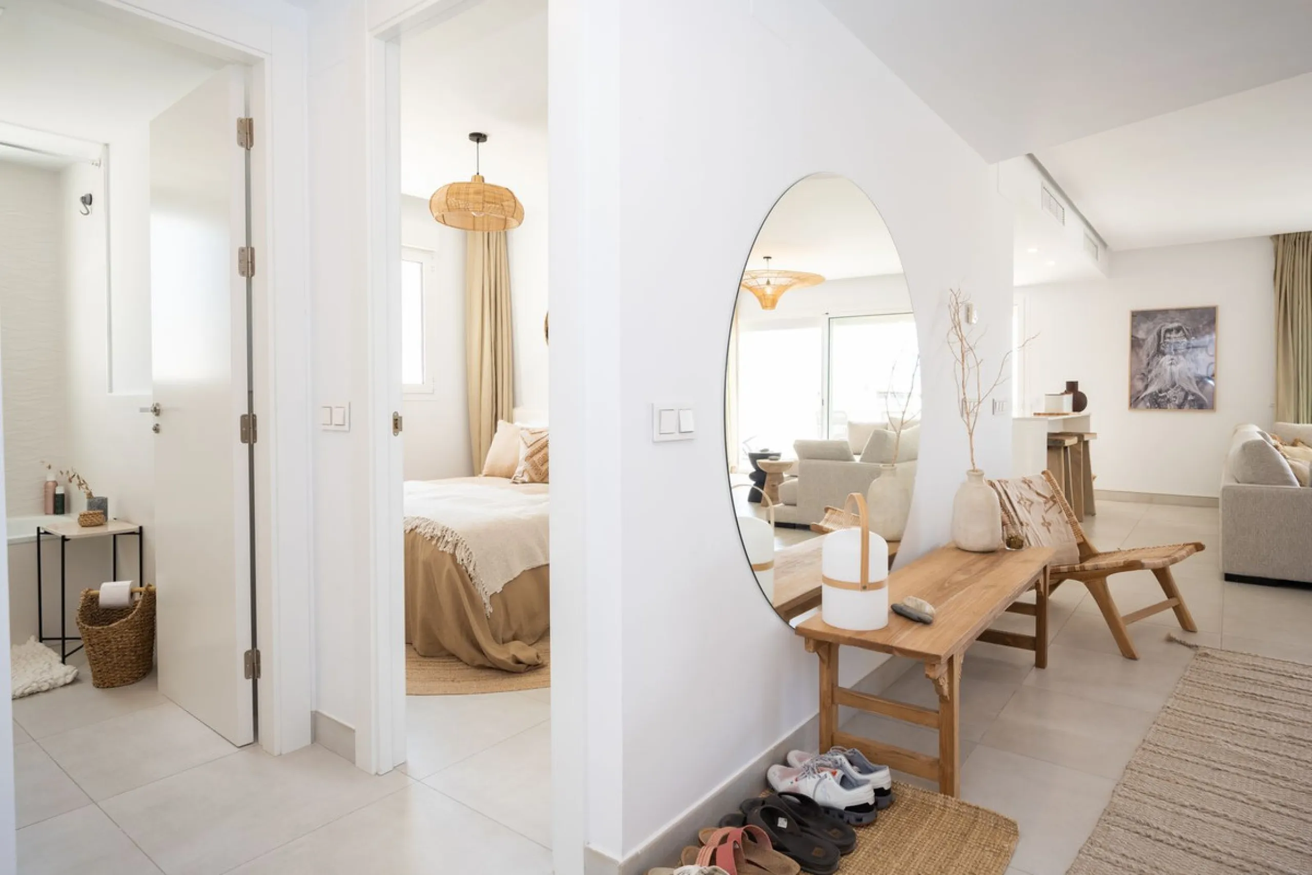 STUNNING penthouse duplex in the beautiful, newly built modern complex, located in Elements, Altos de Marbella, just a 7-minute drive from alluring beaches and the Marbella arch, and an additional 5-minute drive to La Cañada and the charming Marbella Old 