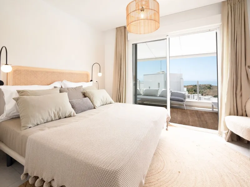 STUNNING penthouse duplex in the beautiful, newly built modern complex, located in Elements, Altos de Marbella, just a 7-minute drive from alluring beaches and the Marbella arch, and an additional 5-minute drive to La Cañada and the charming Marbella Old 