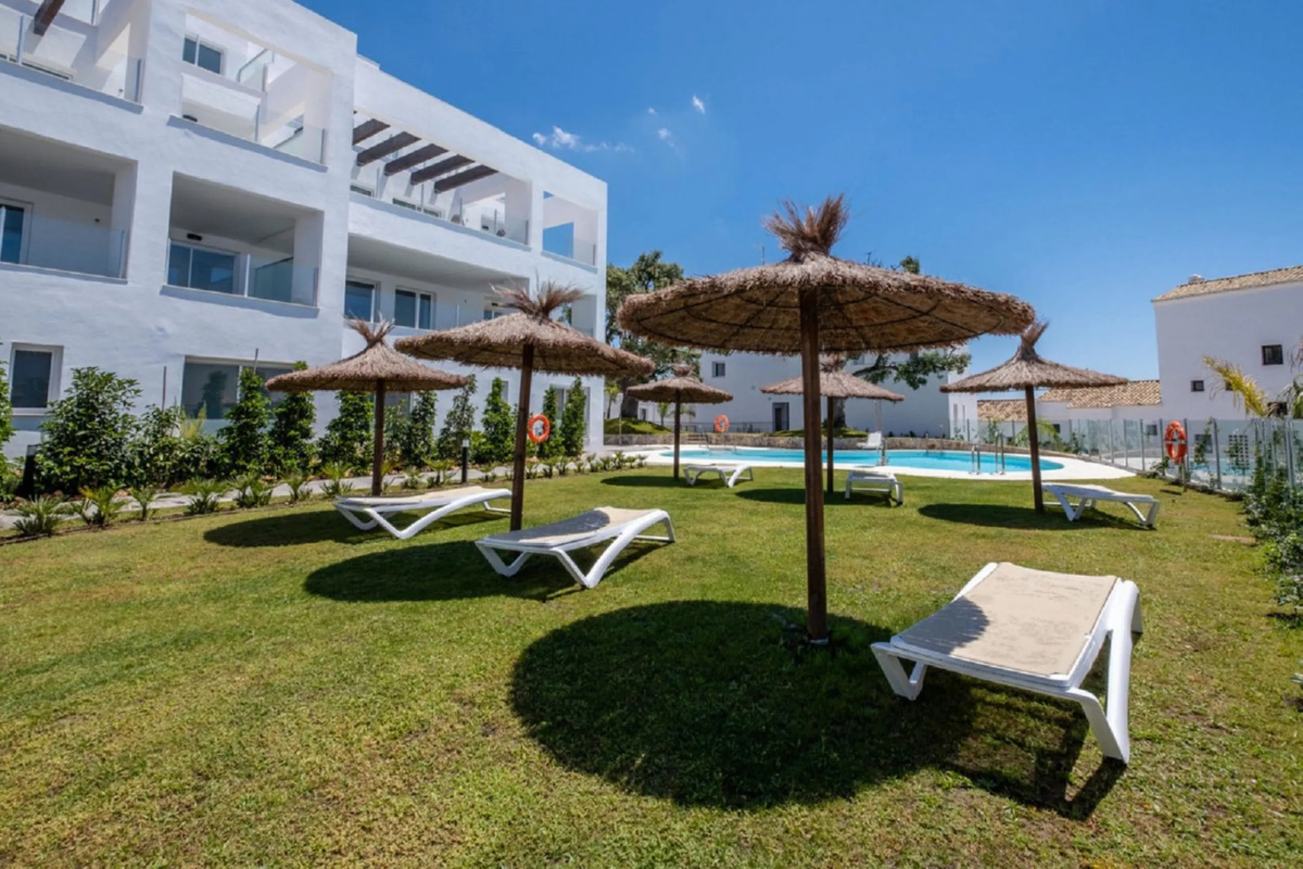 STUNNING penthouse duplex in the beautiful, newly built modern complex, located in Elements, Altos de Marbella, just a 7-minute drive from alluring beaches and the Marbella arch, and an additional 5-minute drive to La Cañada and the charming Marbella Old 