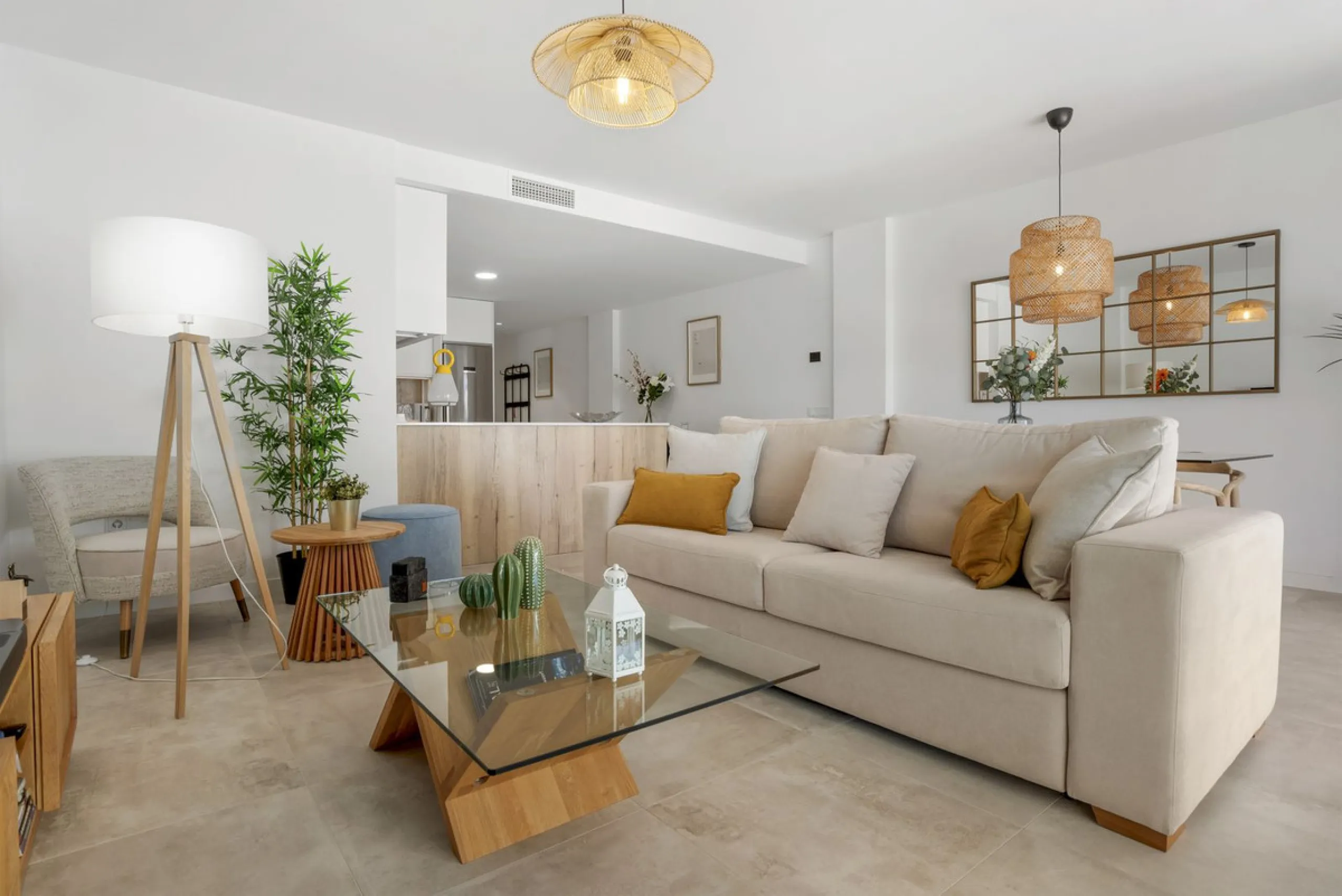 This property introduces a refreshed lifestyle concept in the heart of Estepona, where top-tier quality meets forward-thinking, contemporary design..