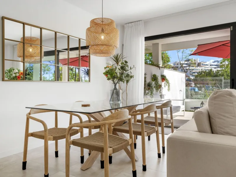 This property introduces a refreshed lifestyle concept in the heart of Estepona, where top-tier quality meets forward-thinking, contemporary design..