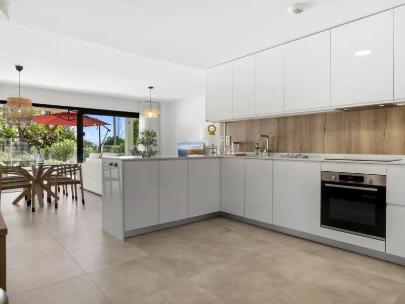 This property introduces a refreshed lifestyle concept in the heart of Estepona, where top-tier quality meets forward-thinking, contemporary design..