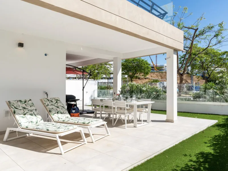 This property introduces a refreshed lifestyle concept in the heart of Estepona, where top-tier quality meets forward-thinking, contemporary design..