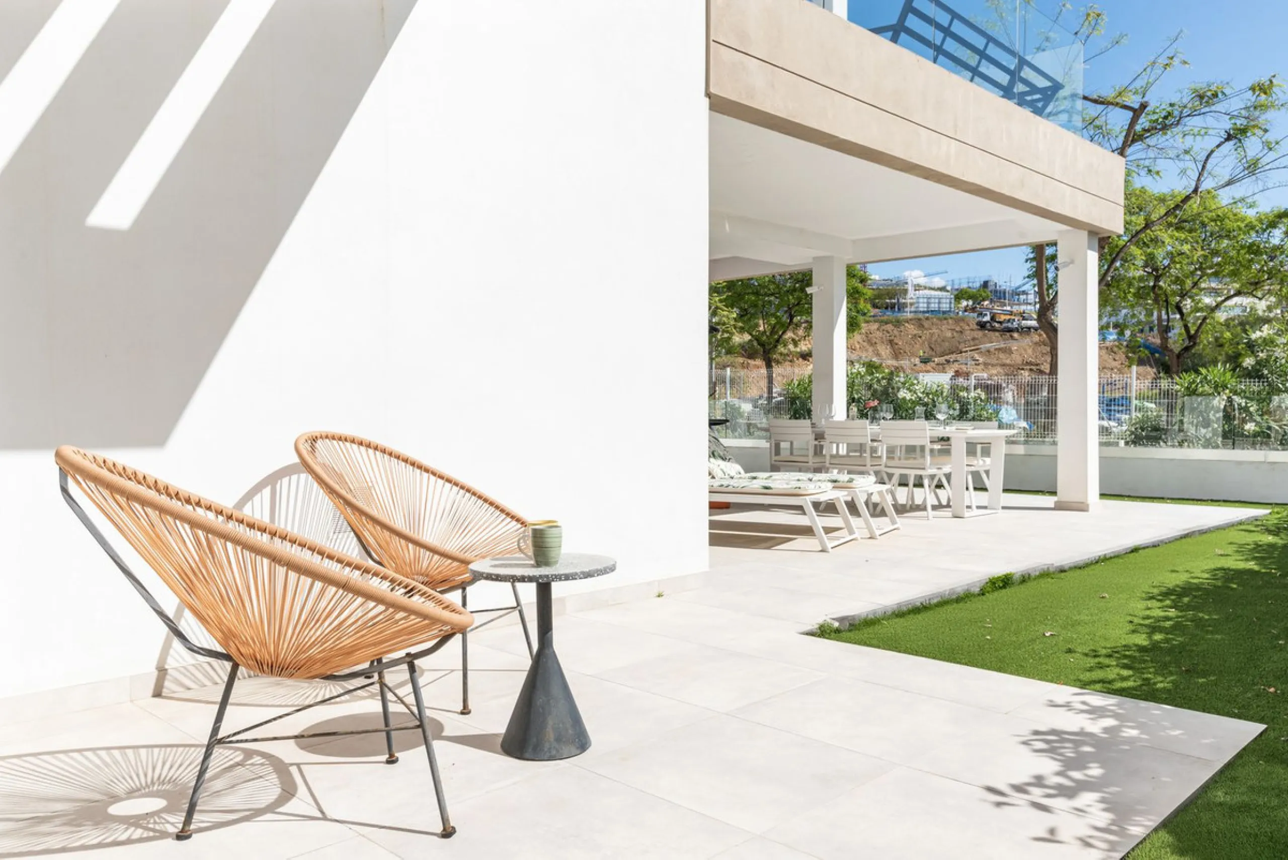 This property introduces a refreshed lifestyle concept in the heart of Estepona, where top-tier quality meets forward-thinking, contemporary design..