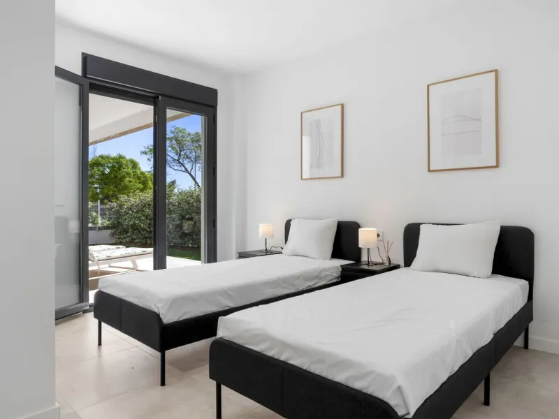 This property introduces a refreshed lifestyle concept in the heart of Estepona, where top-tier quality meets forward-thinking, contemporary design..