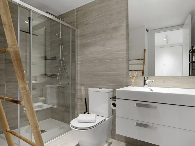 This property introduces a refreshed lifestyle concept in the heart of Estepona, where top-tier quality meets forward-thinking, contemporary design..