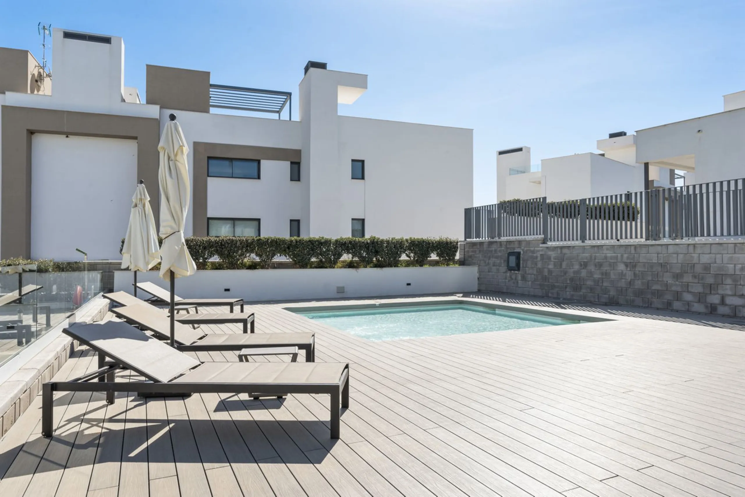 This property introduces a refreshed lifestyle concept in the heart of Estepona, where top-tier quality meets forward-thinking, contemporary design..