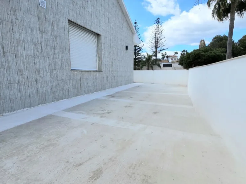 JUST ON THE MARKET..INVESTMENT OPPORTUNITY. LOWER RIVIERA DEL SOL. € 1,750,000. 9 BATH 9 BED.