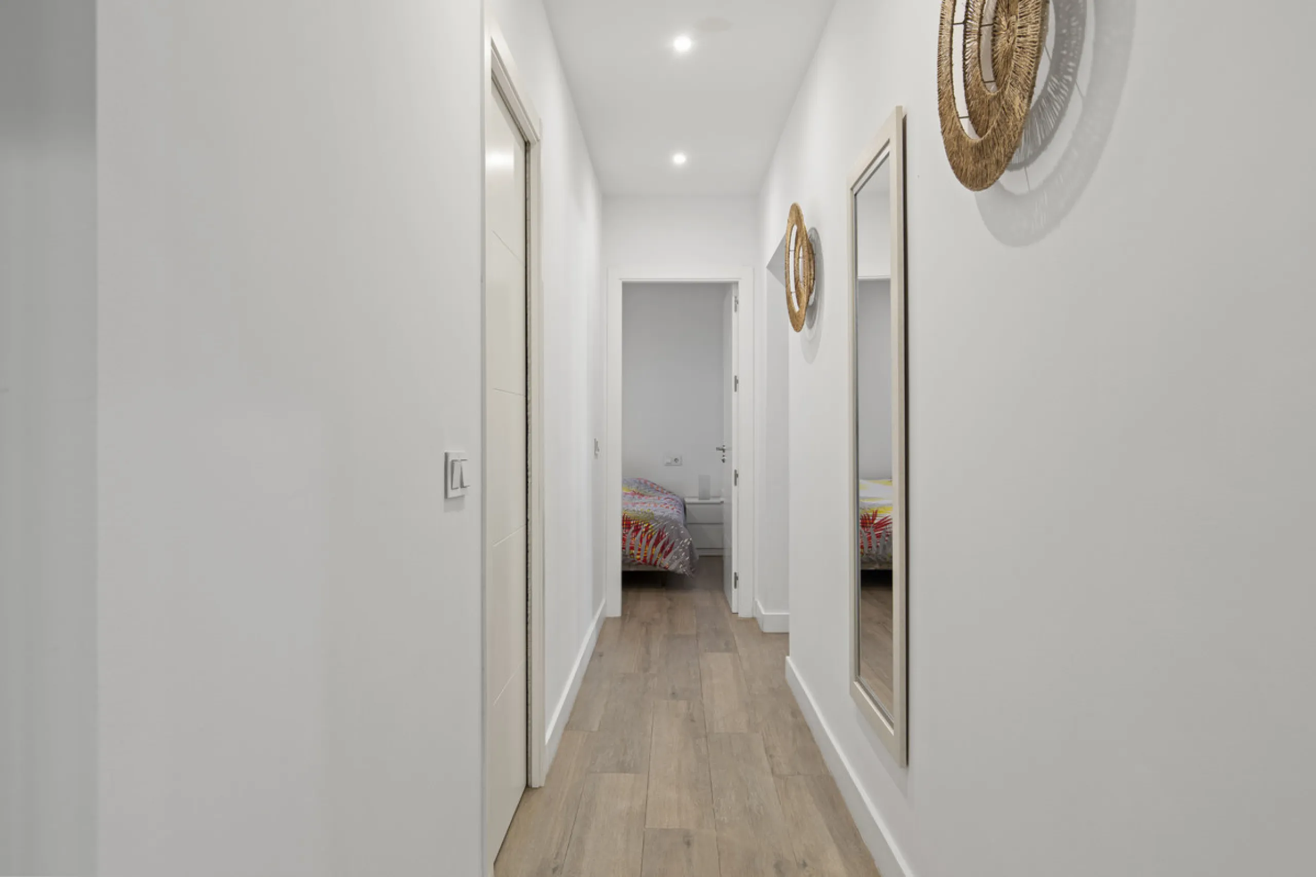 House - Detached Villa в продаже в Marbella, Málaga. В доме 4 спален и 3 ванных комнат. Площадь дома 230 м². Площадь участка 936 м²