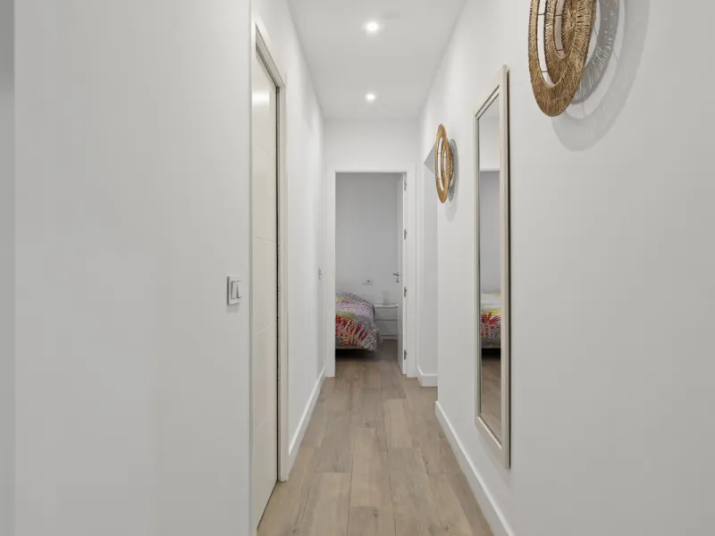 House - Detached Villa в продаже в Marbella, Málaga. В доме 4 спален и 3 ванных комнат. Площадь дома 230 м². Площадь участка 936 м²