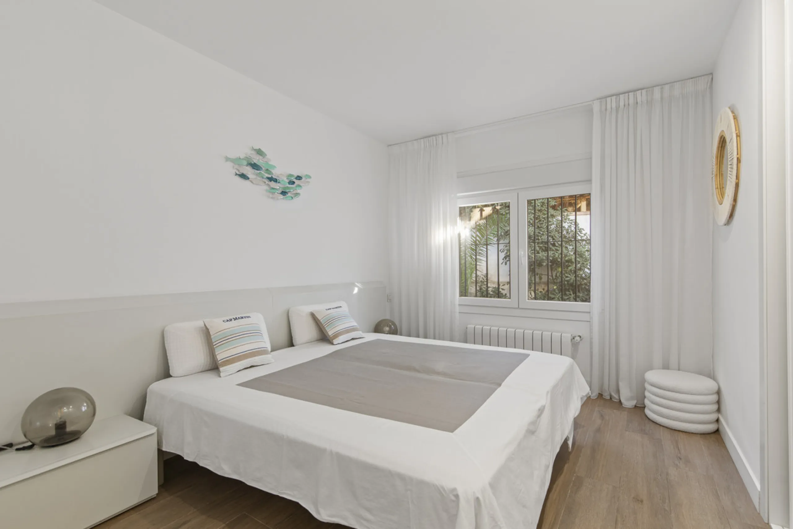 House - Detached Villa в продаже в Marbella, Málaga. В доме 4 спален и 3 ванных комнат. Площадь дома 230 м². Площадь участка 936 м²