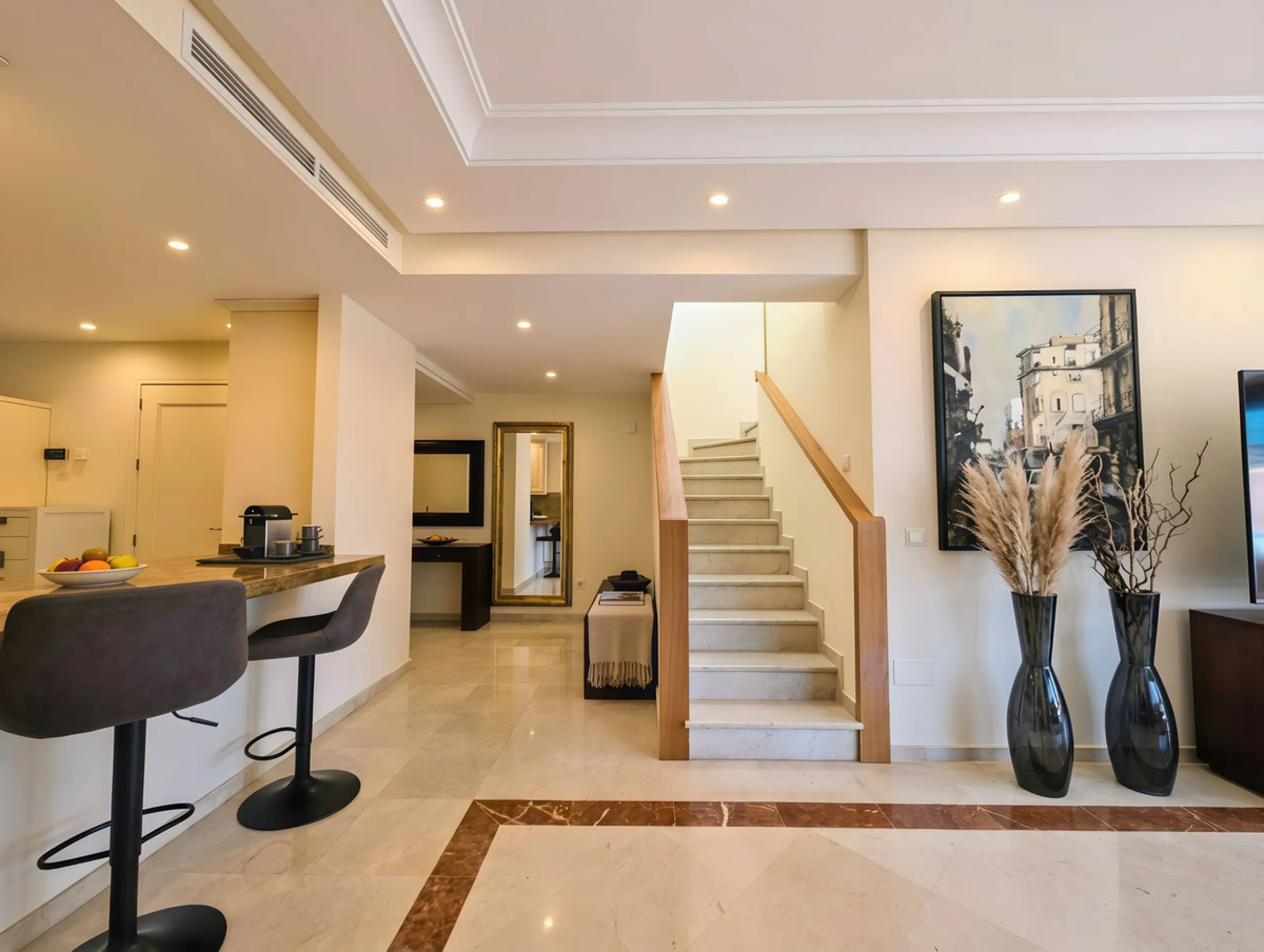 Centrally located with great views & privacy, this stunning penthouse benefits from sunlight all day and enjoys spectacular sunsets from the upper terrace.