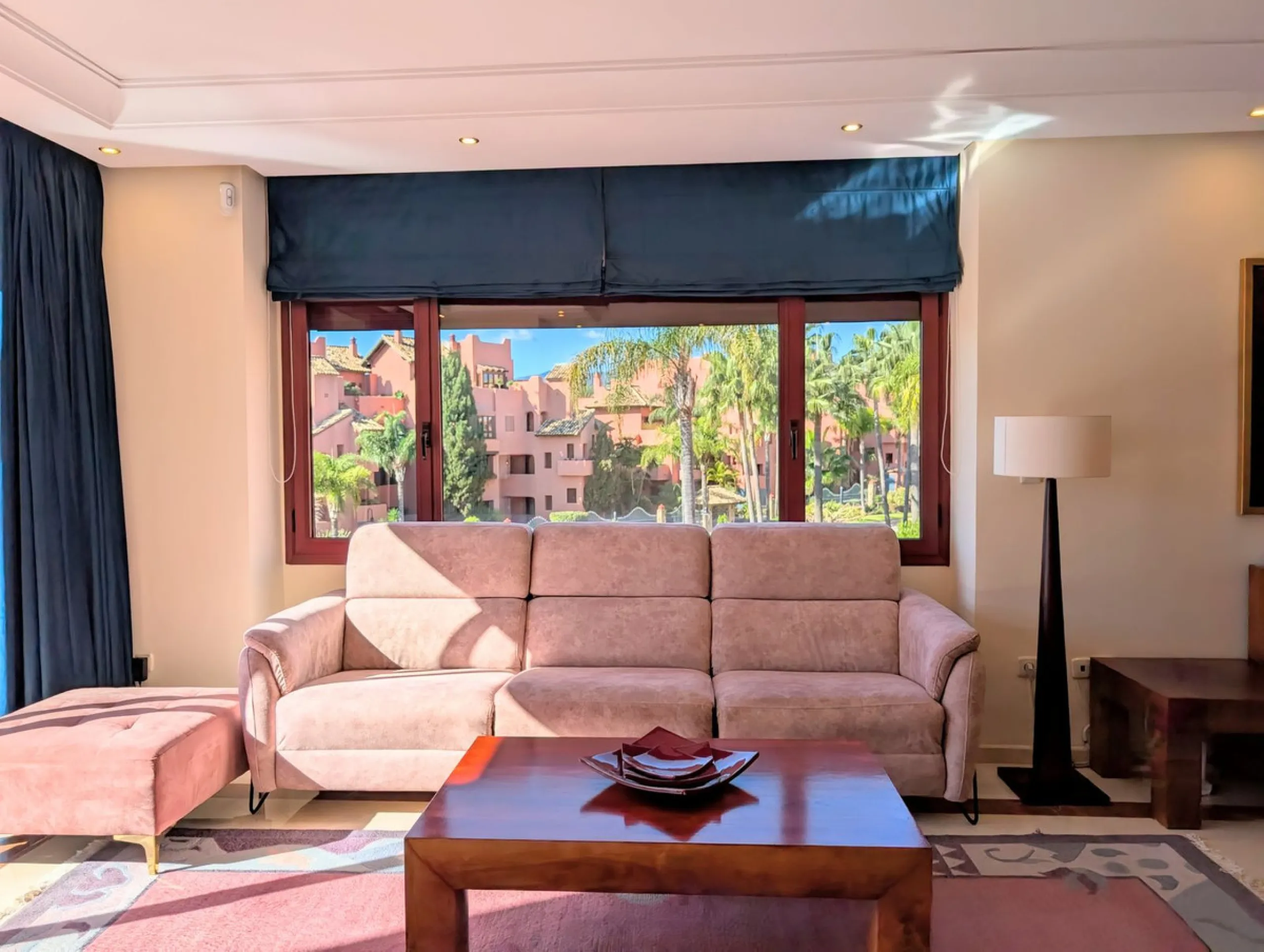 Centrally located with great views & privacy, this stunning penthouse benefits from sunlight all day and enjoys spectacular sunsets from the upper terrace.
