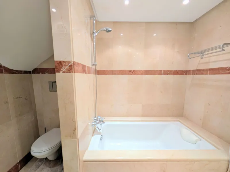 Centrally located with great views & privacy, this stunning penthouse benefits from sunlight all day and enjoys spectacular sunsets from the upper terrace.
