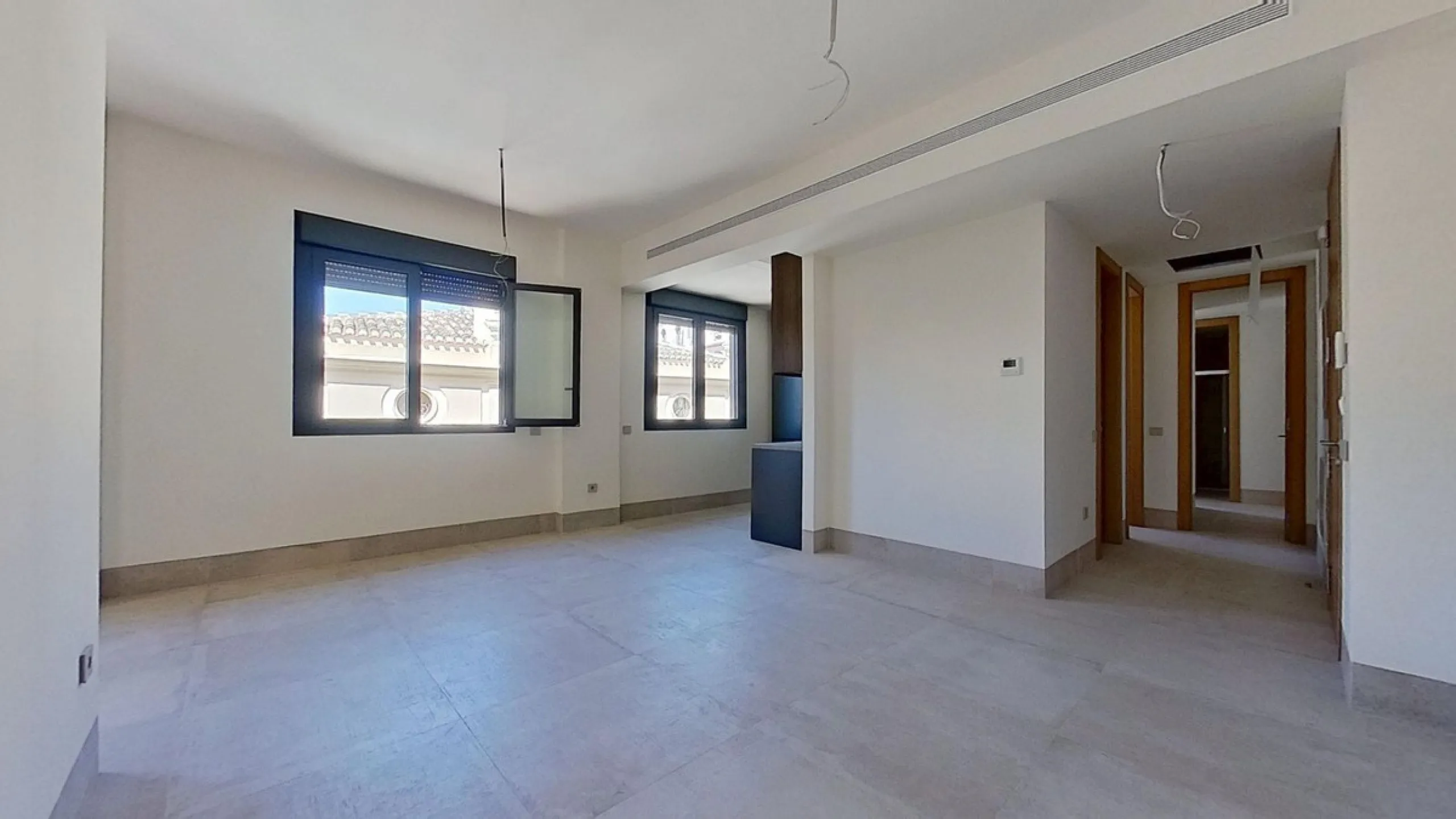 This stunning and luxurious new-build apartment boasts nearly 90 m² of living space.