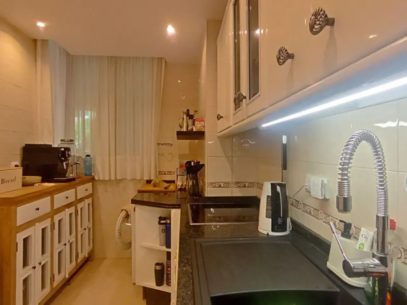 Stunning terraces with sea and mountain views. Over 60 square meters of covered and uncovered terraces. Immaculate two-story penthouse. Built-in interior staircase provides access to the upper level. The ground floor comprises two bedrooms and two full ba