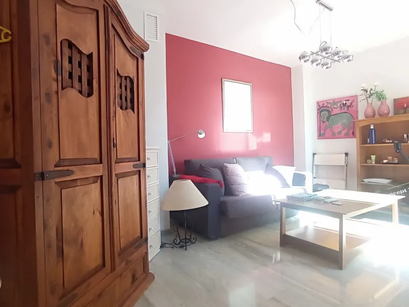 Stunning terraces with sea and mountain views. Over 60 square meters of covered and uncovered terraces. Immaculate two-story penthouse. Built-in interior staircase provides access to the upper level. The ground floor comprises two bedrooms and two full ba