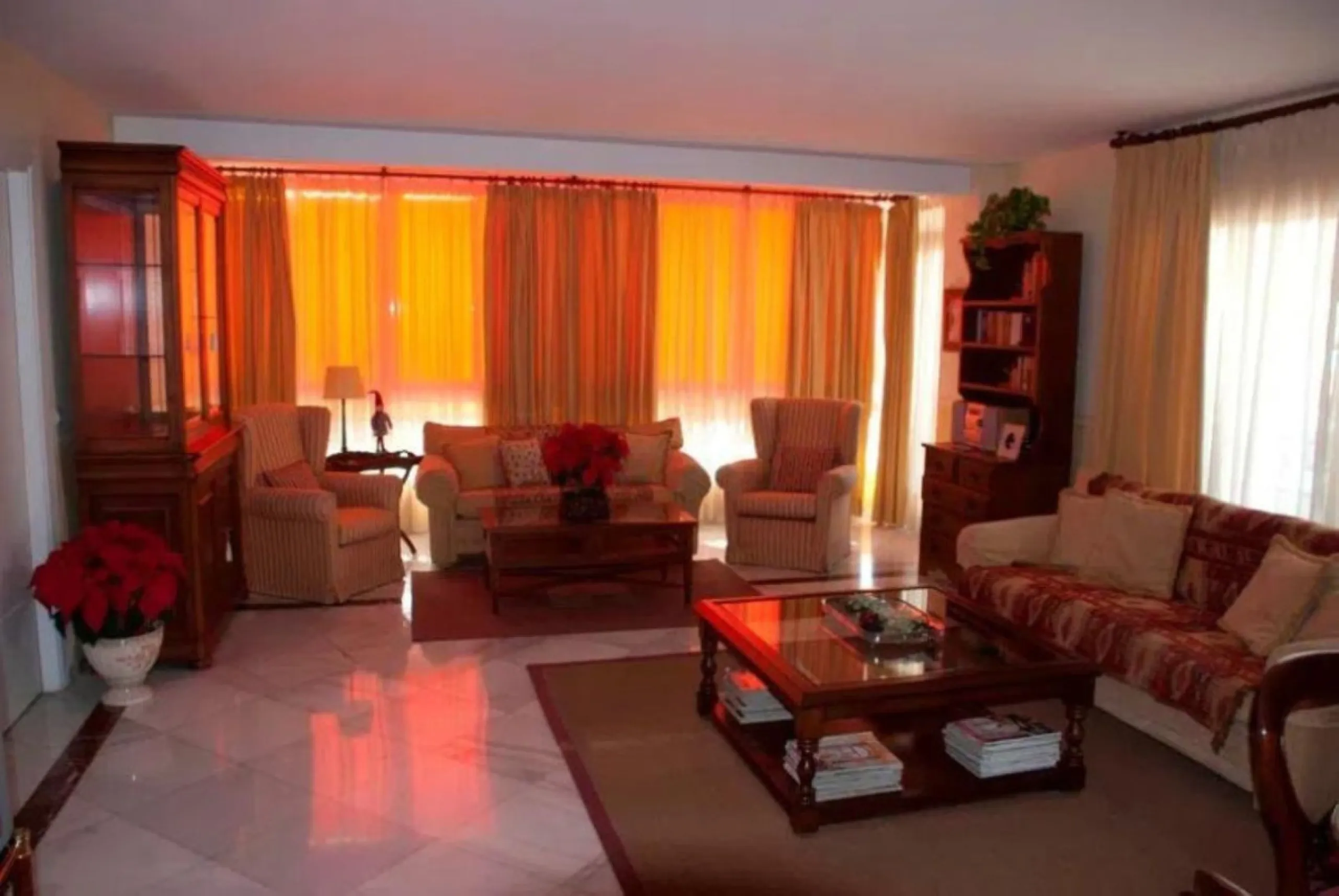 Middle Floor Apartment, Marbella, Costa del Sol.