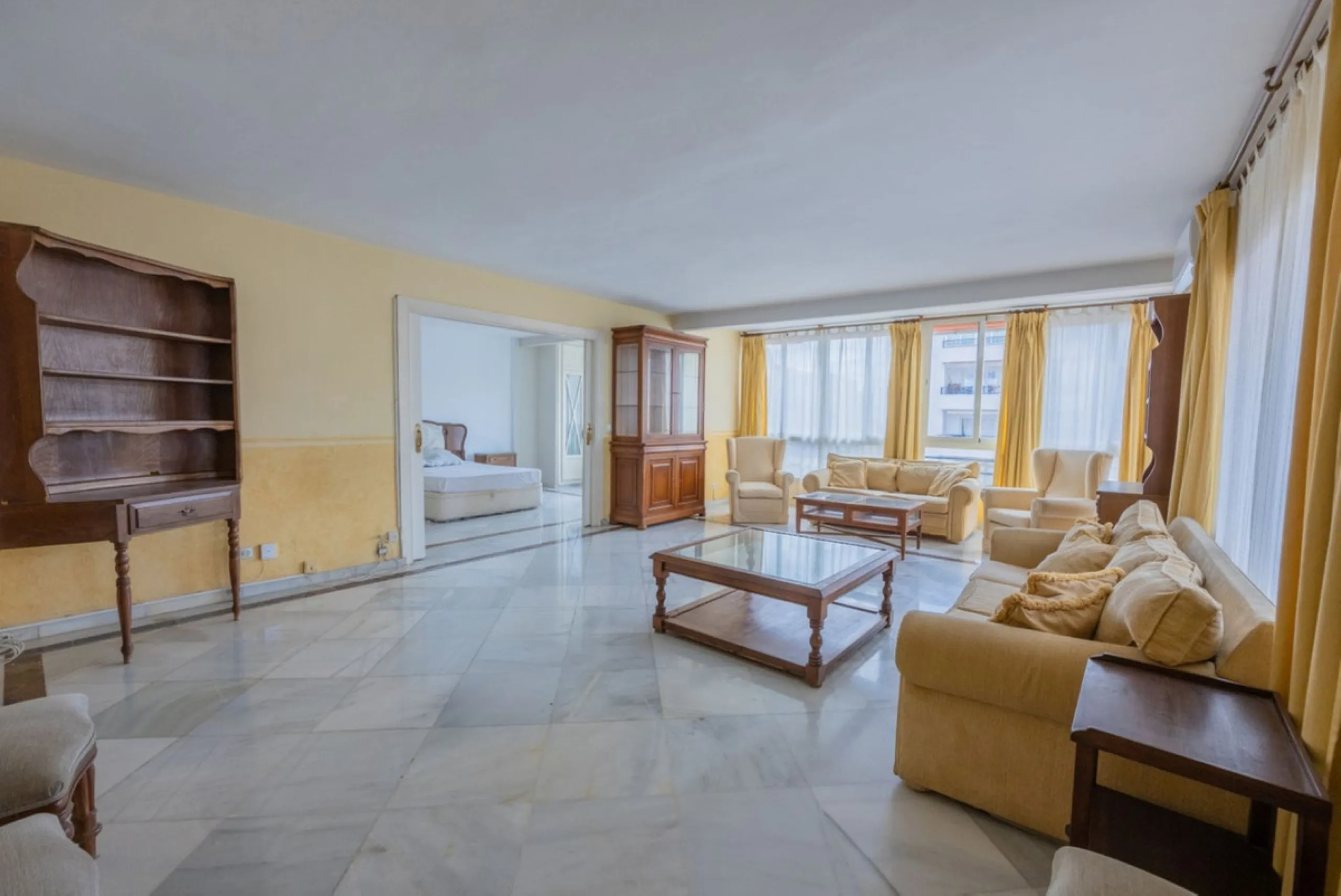 Middle Floor Apartment, Marbella, Costa del Sol.