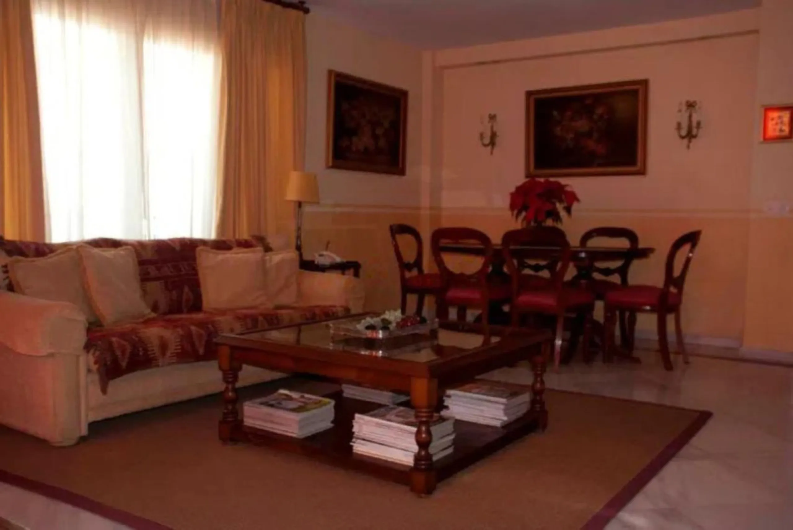 Middle Floor Apartment, Marbella, Costa del Sol.