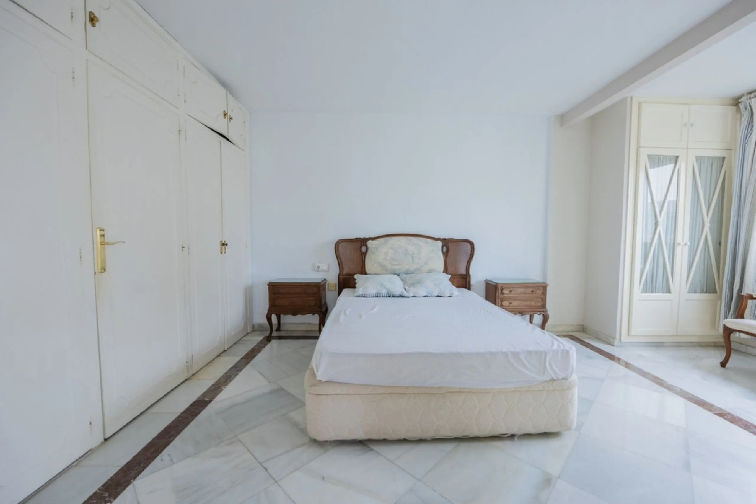 Middle Floor Apartment, Marbella, Costa del Sol.