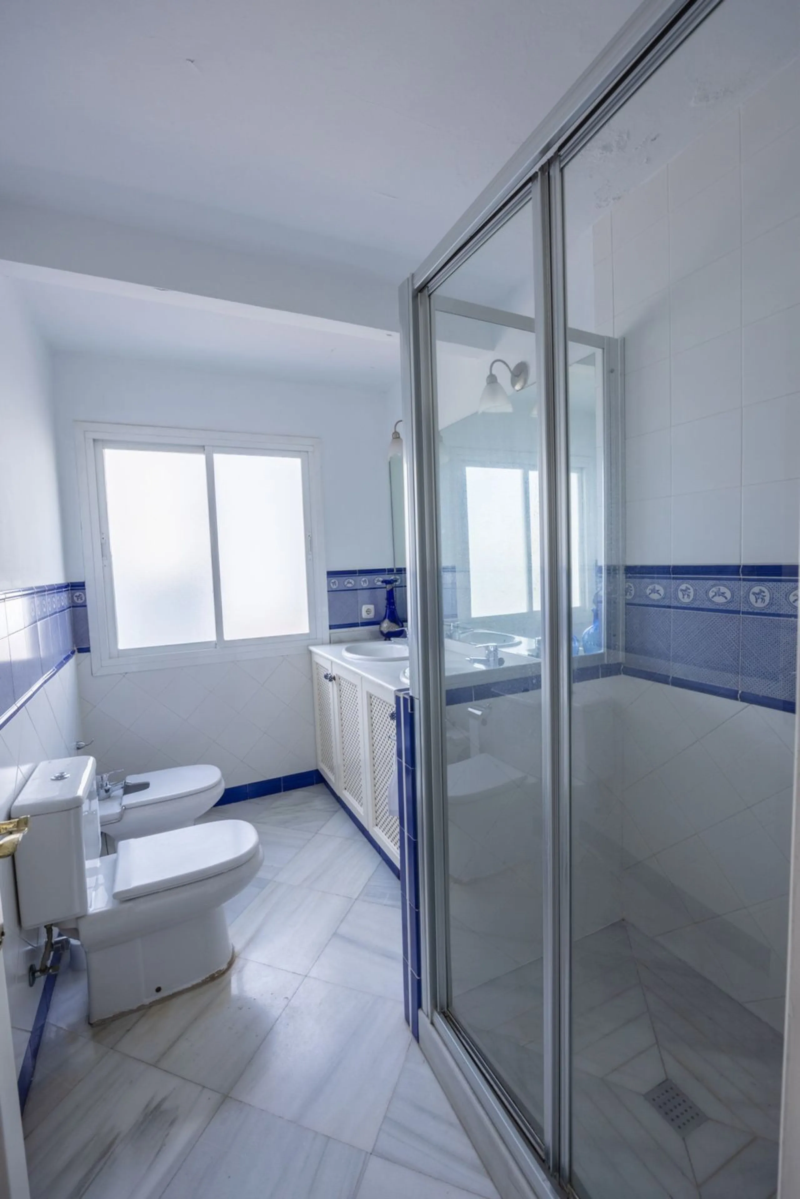 Middle Floor Apartment, Marbella, Costa del Sol.