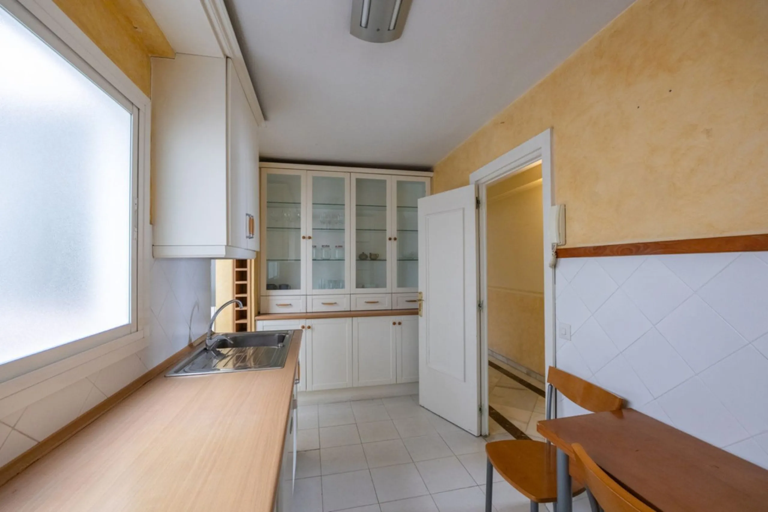 Middle Floor Apartment, Marbella, Costa del Sol.
