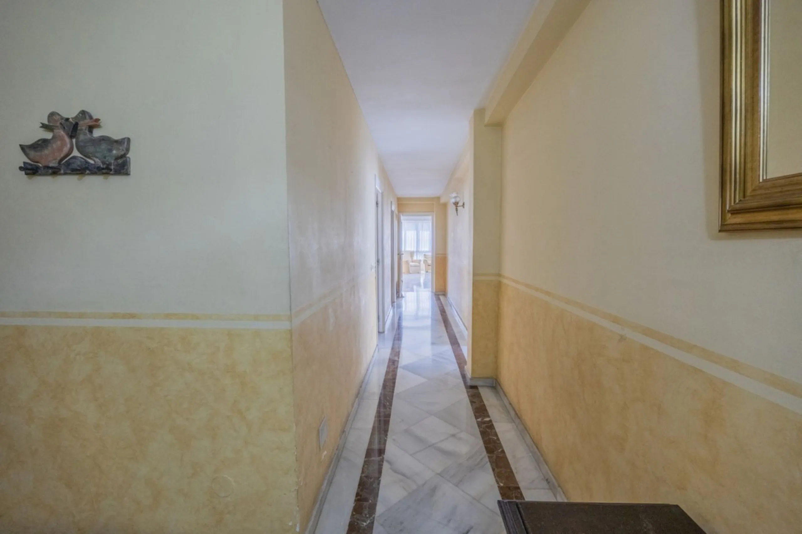 Middle Floor Apartment, Marbella, Costa del Sol.