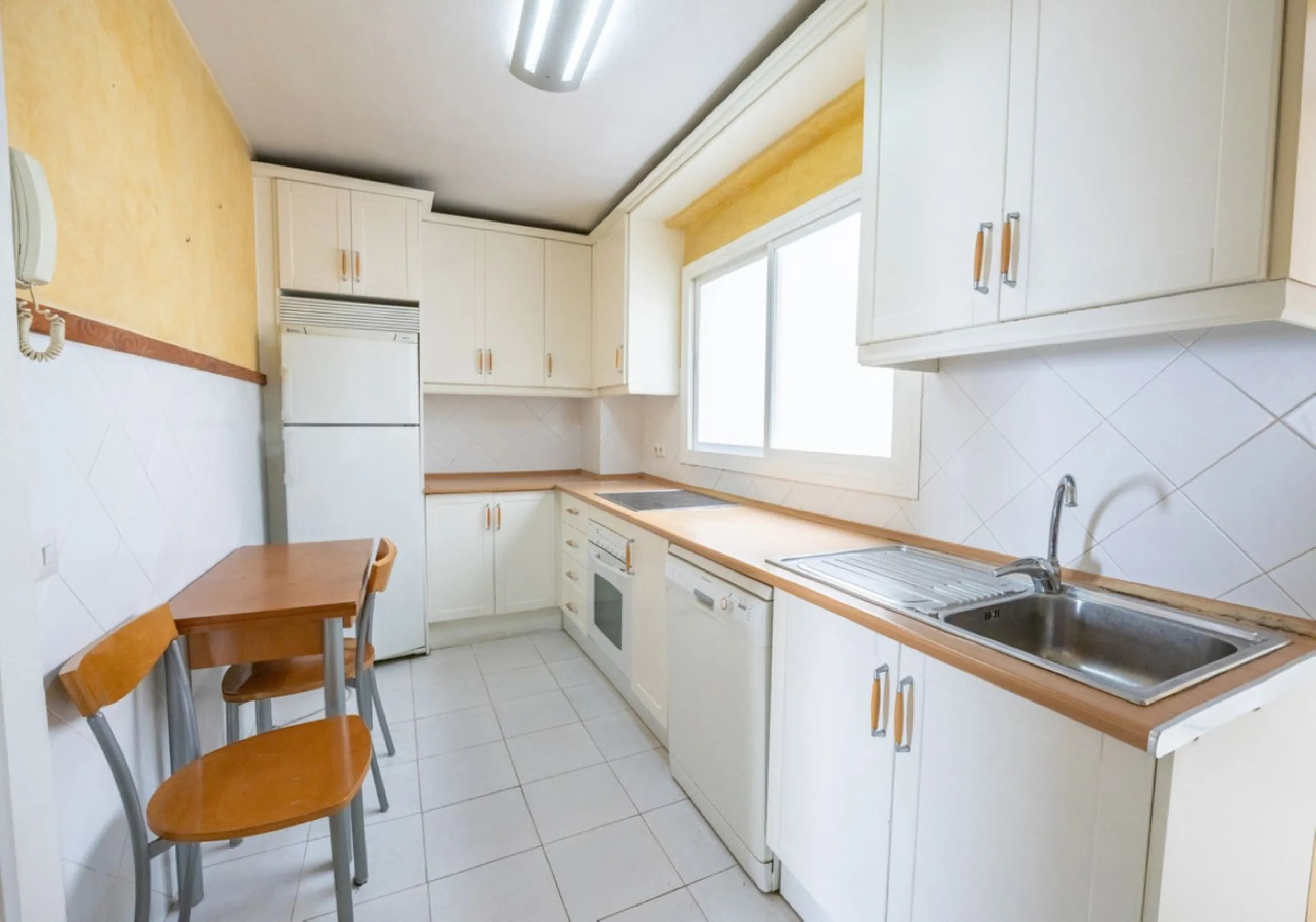 Middle Floor Apartment, Marbella, Costa del Sol.