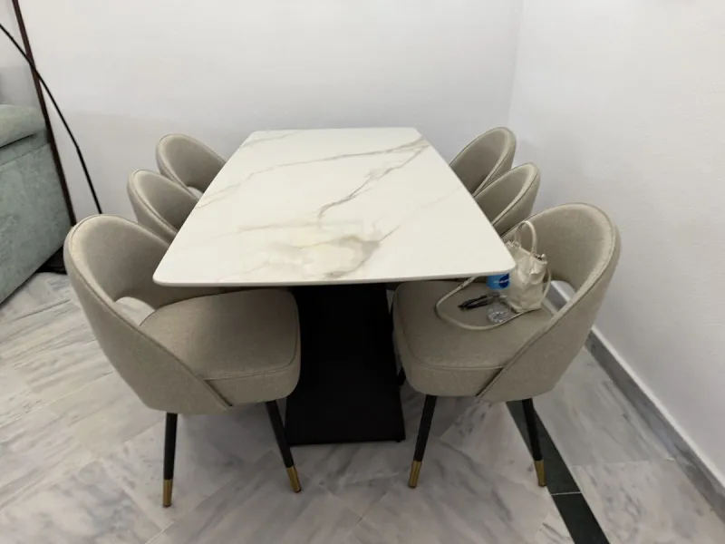For sale apartment in the "Dama de Noche" complex, located on the ground floor with an underground parking space. It features two bedrooms, two bathrooms, a living room, a large terrace, and a private garden belonging to the apartment.