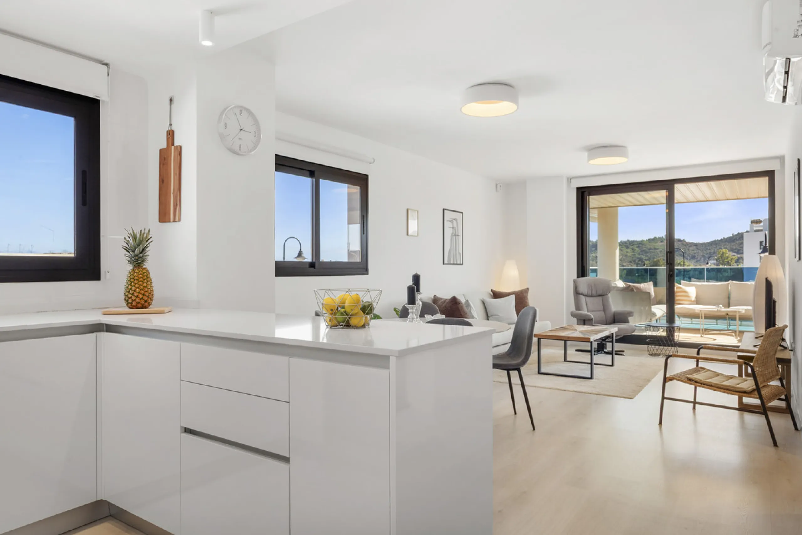 Apartment - Middle Floor Apartment в продаже в Mijas, Málaga. В доме 2 спален и 2 ванных комнат. Площадь дома 115 м²