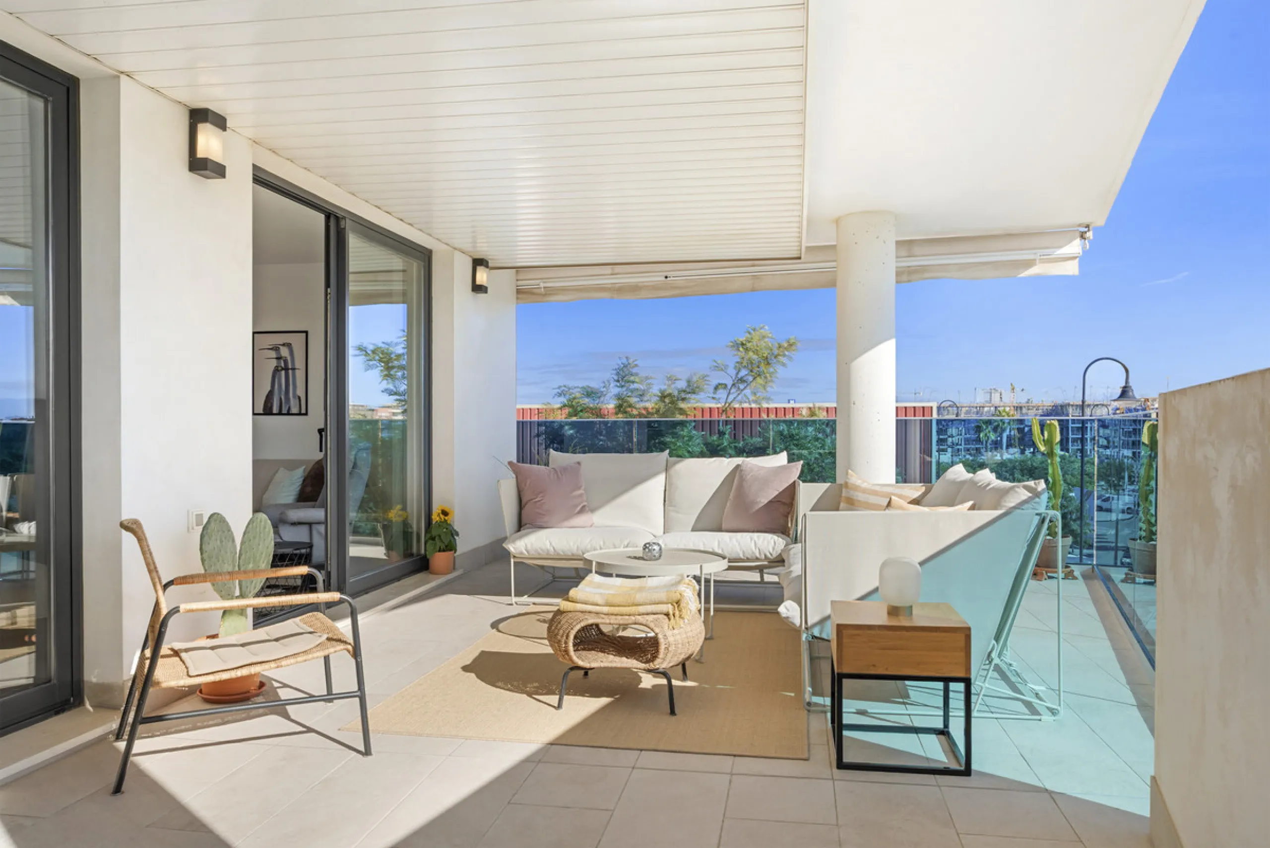Apartment - Middle Floor Apartment в продаже в Mijas, Málaga. В доме 2 спален и 2 ванных комнат. Площадь дома 115 м²