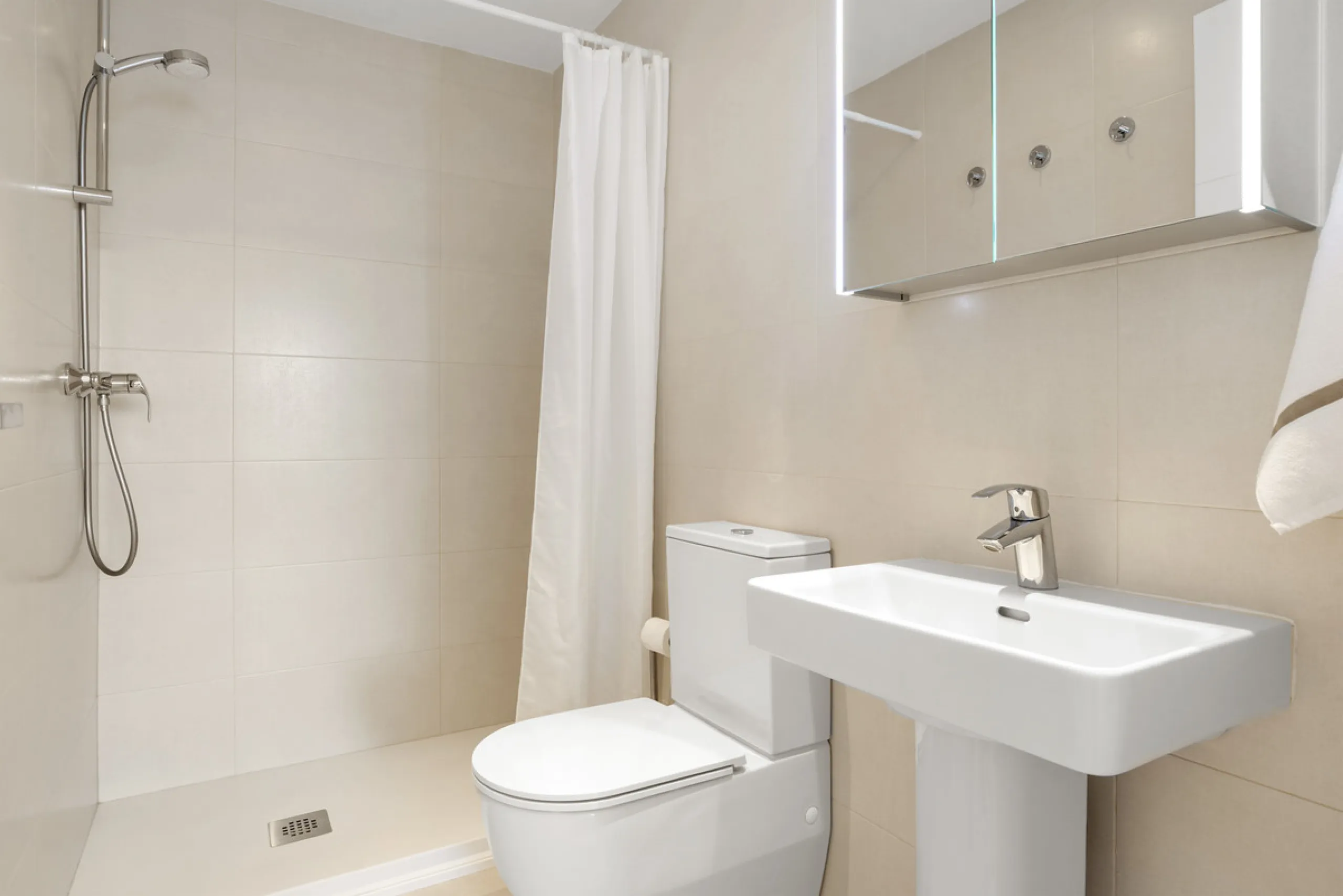 Apartment - Middle Floor Apartment в продаже в Mijas, Málaga. В доме 2 спален и 2 ванных комнат. Площадь дома 115 м²
