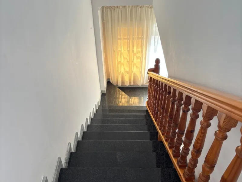 Charming Townhouse in Estepona**
